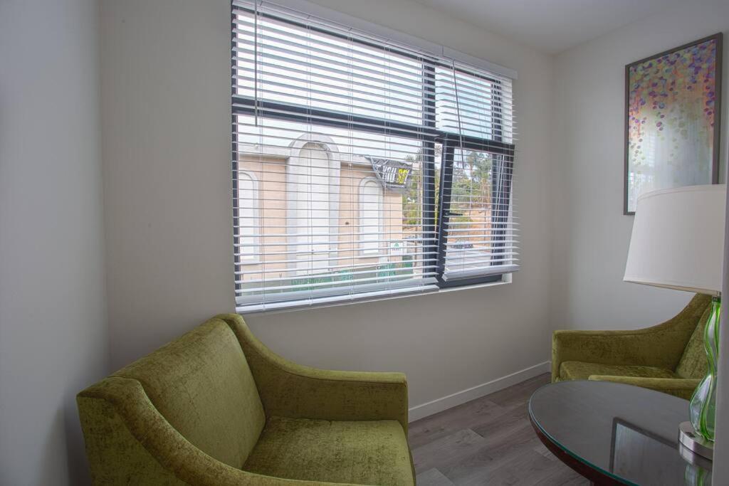 Comfy Studio With Cali King Size Mattress San Diego Exteriör bild