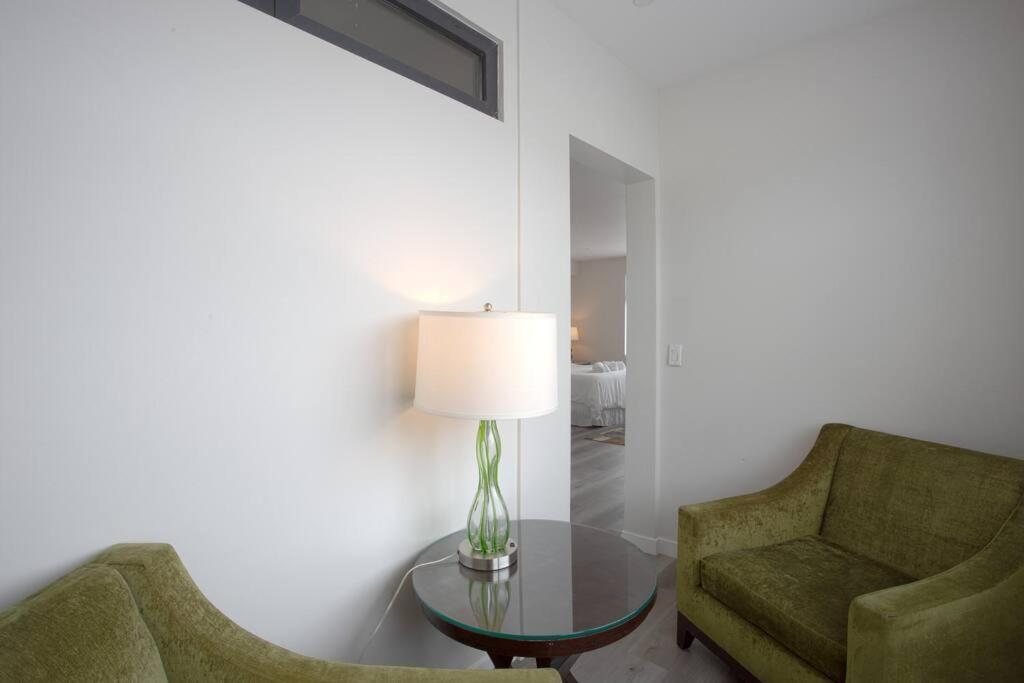 Comfy Studio With Cali King Size Mattress San Diego Exteriör bild